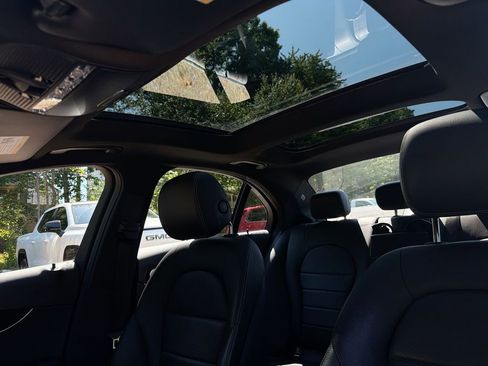 Used 2018 Mercedes-Benz C 300 4MATIC Sedan image 16