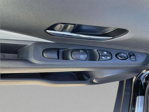 Used 2021 Nissan Kicks SR w/ SR Premium Package image 14