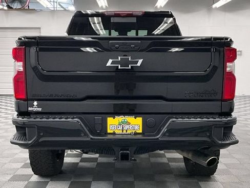 Used 2024 Chevrolet Silverado 2500 High Country w/ High Country Premium Package AWD/4WD image 5