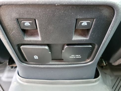 Certified 2022 Ford Bronco Wildtrak image 23