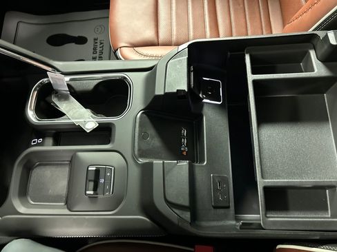 Used 2025 GMC Sierra 2500 Denali Ultimate image 21