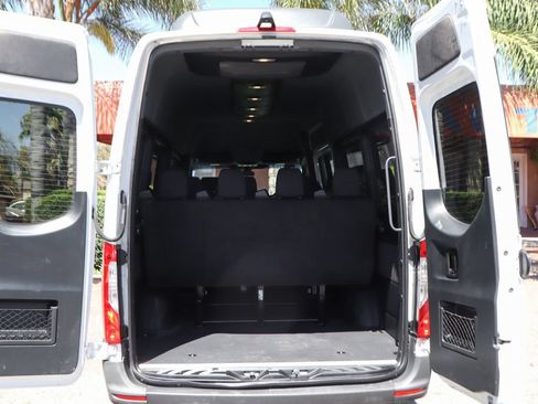 Used 2025 Mercedes-Benz Sprinter 2500 image 8