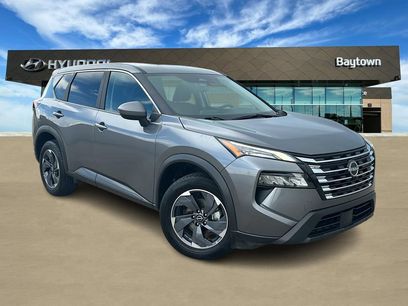 Used 2025 Nissan Rogue SV