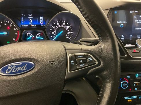 Used 2017 Ford Escape Titanium w/ Canadian Touring Package AWD/4WD image 21