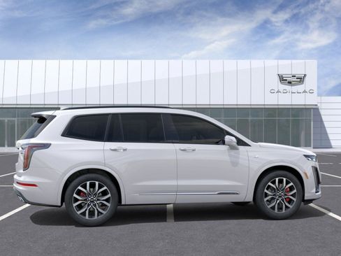 New 2025 Cadillac XT6 Sport w/ Technology Package AWD/4WD image 5