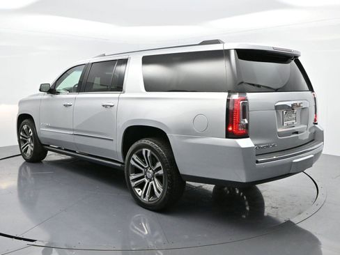Used 2019 GMC Yukon XL Denali w/ Denali Ultimate Package AWD/4WD image 5