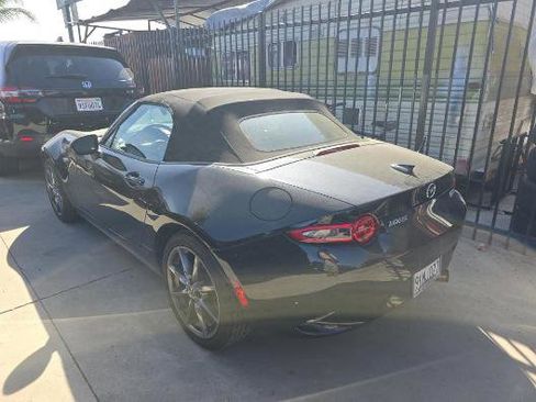 Used 2016 MAZDA MX-5 Miata Grand Touring image 2