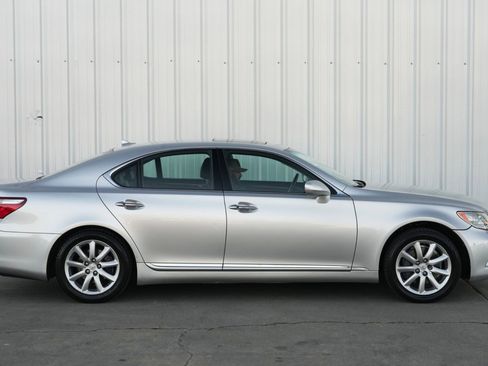 Used 2007 Lexus LS 460 image 52