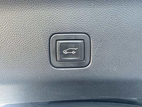 Certified 2024 Cadillac Escalade Luxury AWD/4WD image 56