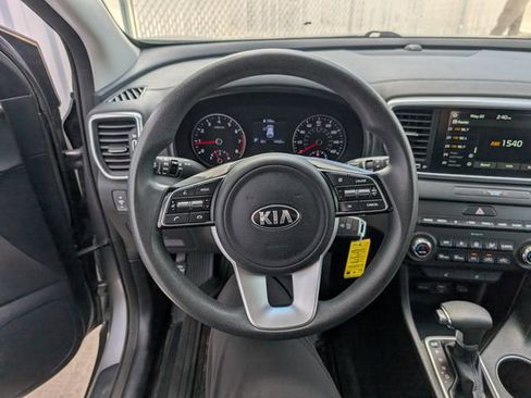 Used 2020 Kia Sportage LX w/ LX Popular Package AWD/4WD image 9