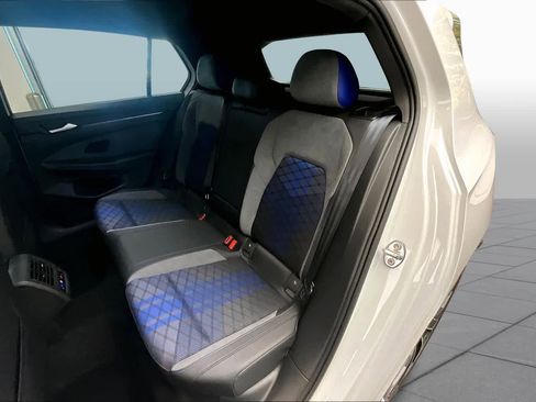 Used 2025 Volkswagen Golf w/ Euro Style Package AWD/4WD image 19