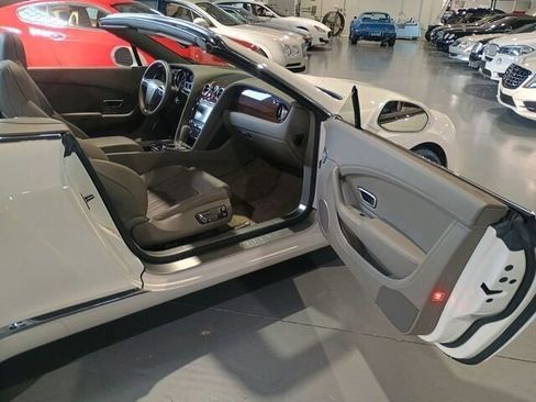 Used 2013 Bentley Continental GT w/ Color Specification Pkg image 29