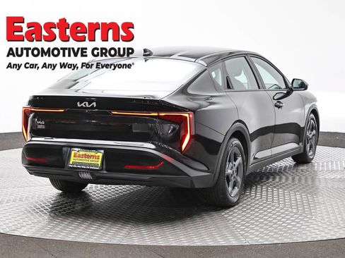 Used 2025 Kia K4 LXS image 5