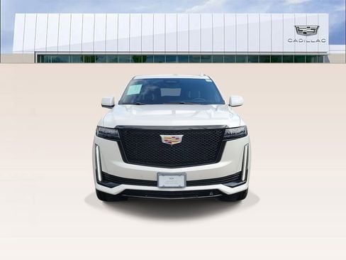 Certified 2021 Cadillac Escalade Sport Platinum image 3