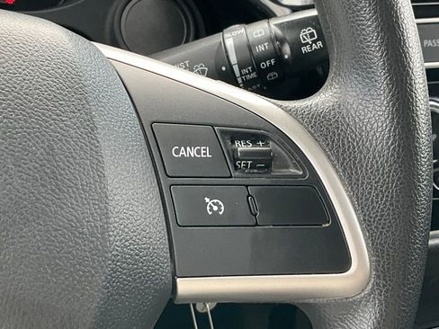 Used 2019 Mitsubishi Outlander ES AWD/4WD image 6