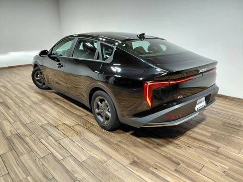 Used 2025 Kia K4 FWD image 17