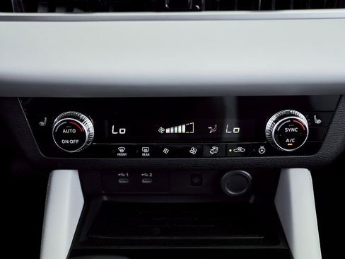 New 2026 Mitsubishi Outlander SE image 51