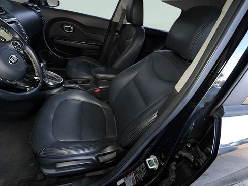 Used 2016 Kia Soul + w/ Audio Package image 11