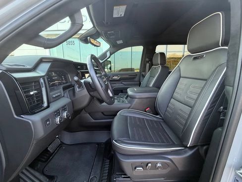 Used 2025 GMC Sierra 2500 AT4X AWD/4WD image 22