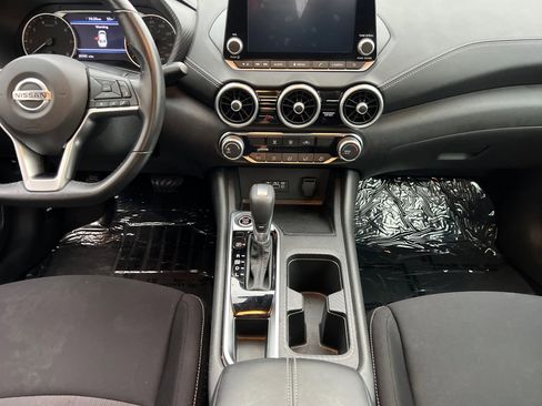 Used 2022 Nissan Sentra SV image 12