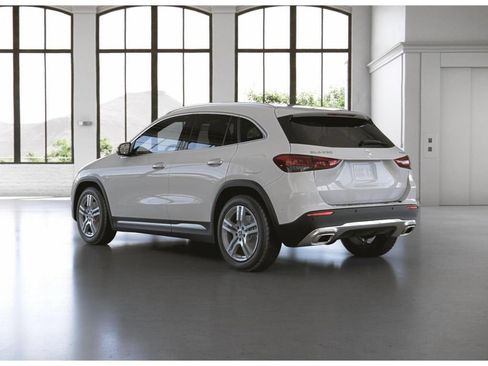 Used 2023 Mercedes-Benz GLA 250 4MATIC image 30