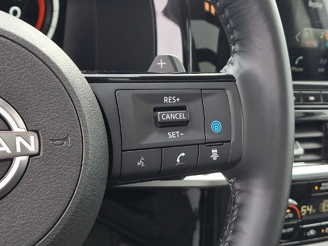 Used 2023 Nissan Pathfinder Platinum AWD/4WD image 8