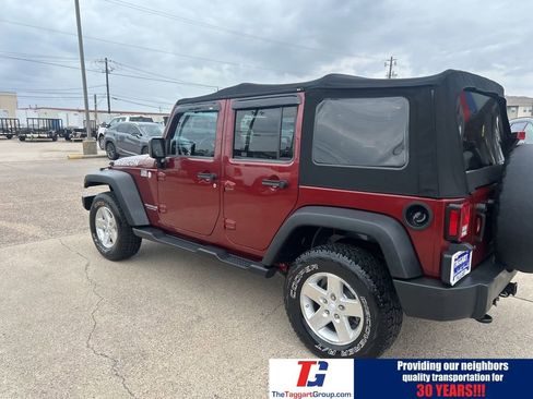 Used 2010 Jeep Wrangler Unlimited Rubicon w/ Trailer Tow Group image 3