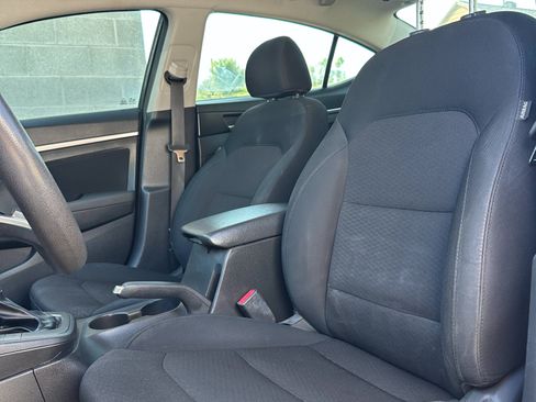 Used 2019 Hyundai Elantra SEL w/ Cargo Package FWD image 13