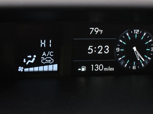 Used 2017 Subaru Forester 2.5i Premium w/ Popular Package #2A AWD/4WD image 28