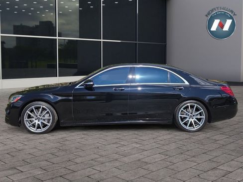 Used 2019 Mercedes-Benz S 560 Sedan image 2