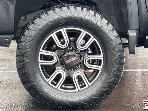 Used 2022 GMC Sierra 2500 AT4 w/ AT4 Premium Plus Package image 34