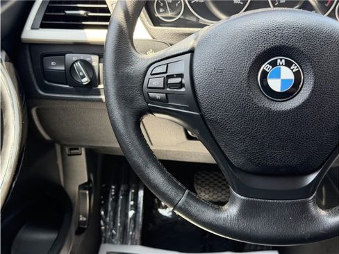 Used 2018 BMW 320i Sedan RWD image 34