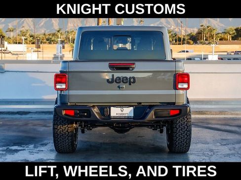 New 2025 Jeep Gladiator Sport image 8