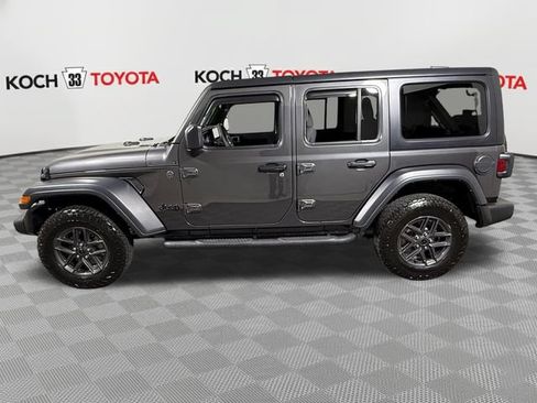 Used 2024 Jeep Wrangler Unlimited Sport AWD/4WD image 4