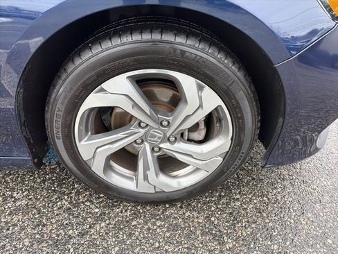 Used 2018 Honda Accord EX image 20