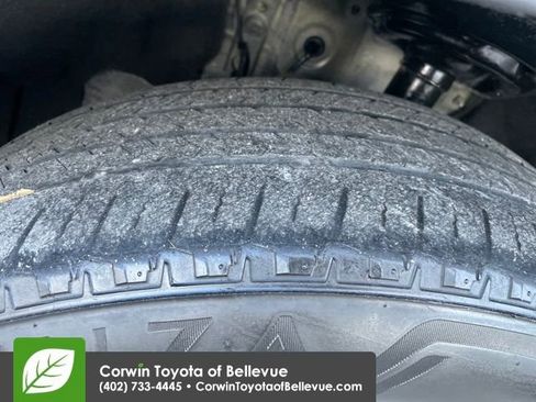 Used 2023 Toyota Highlander Limited image 27