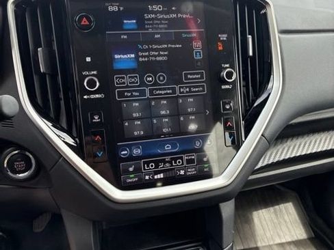 Used 2024 Subaru Ascent Premium w/ Convenience Package AWD/4WD image 12