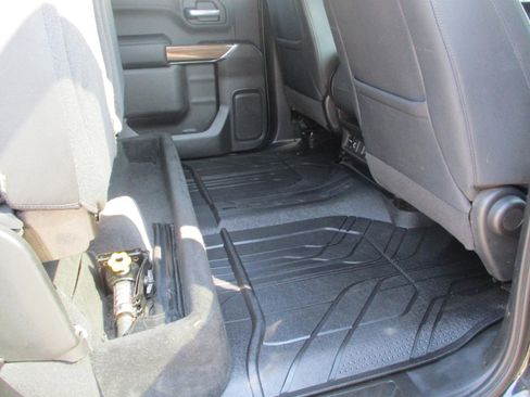 Used 2019 Chevrolet Silverado 1500 RST image 20