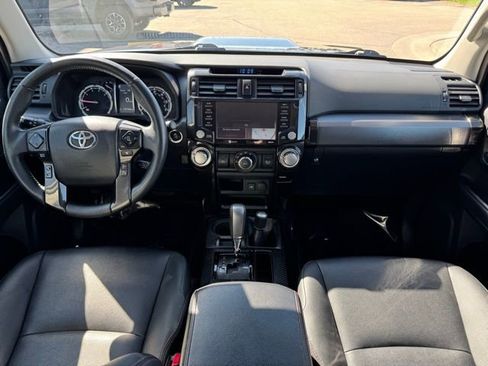 Used 2021 Toyota 4Runner Venture w/ Moonroof Package AWD/4WD image 7