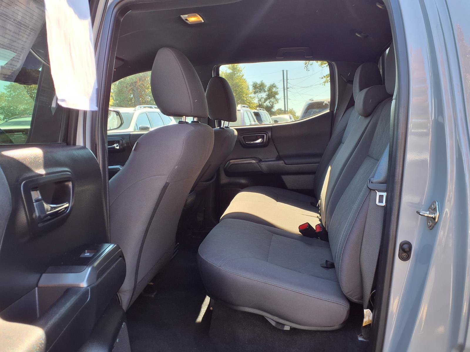 Used 2019 Toyota Tacoma TRD Sport AWD/4WD image 26