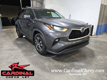 Used 2021 Toyota Highlander XLE