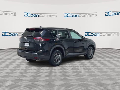 Used 2024 Nissan Rogue S FWD image 8