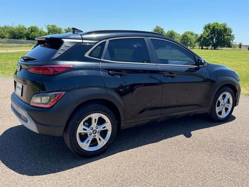 Used 2022 Hyundai Kona SEL w/ Convenience Package FWD image 6