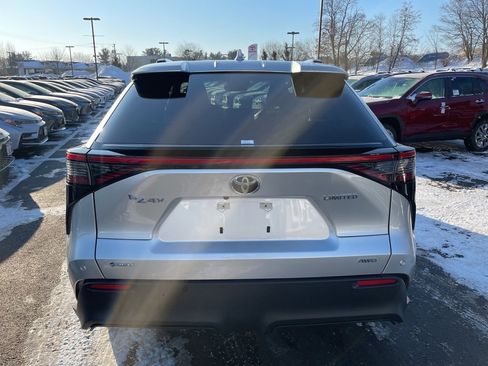 Used 2024 Toyota bZ4X Limited image 6