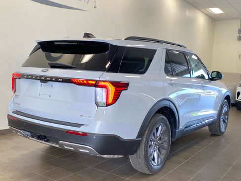 New 2026 Ford Explorer Active w/ Active Comfort Package AWD/4WD image 15