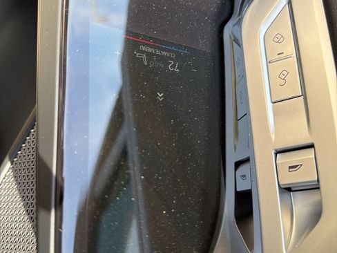 Used 2025 BMW 740i RWD image 25