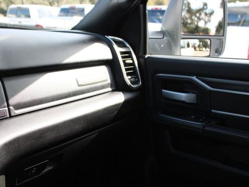 Used 2024 RAM 2500 Big Horn AWD/4WD image 17