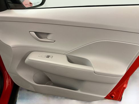 Used 2025 Hyundai Kona SEL image 33