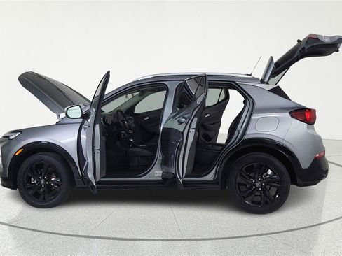 Used 2024 Buick Encore GX Sport Touring image 7