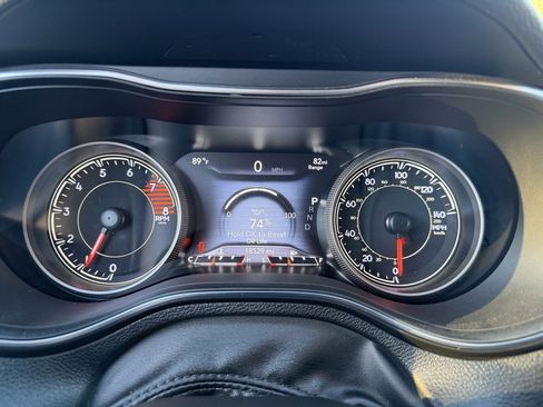 Used 2019 Jeep Cherokee Limited w/ Luxury Group image 21